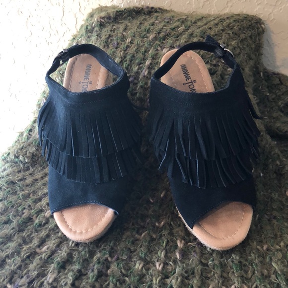 Minnetonka Shoes - Minnetonka Black Suede Fringe Wedge Sandal 7